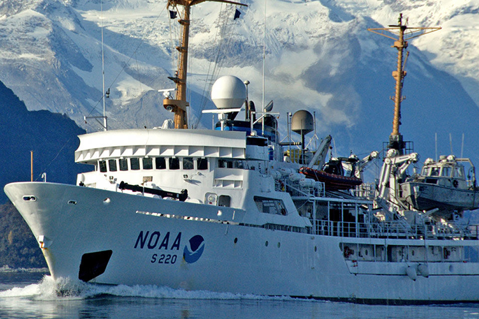 NOAA ship Rainier